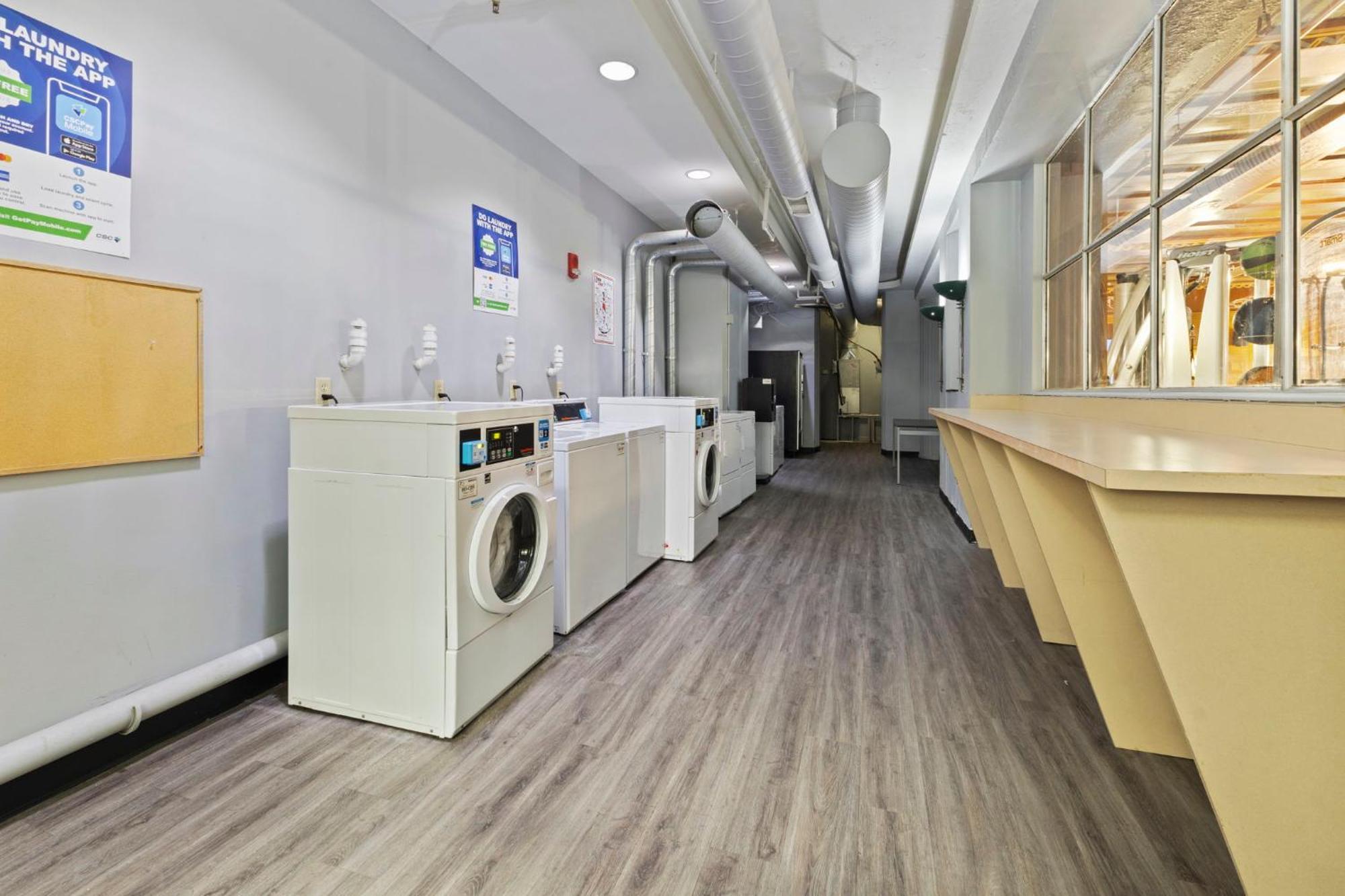 Indy Urban Stay - Skywalk - Sleeps 8 - Downtown - Stadium Indianapolis Extérieur photo