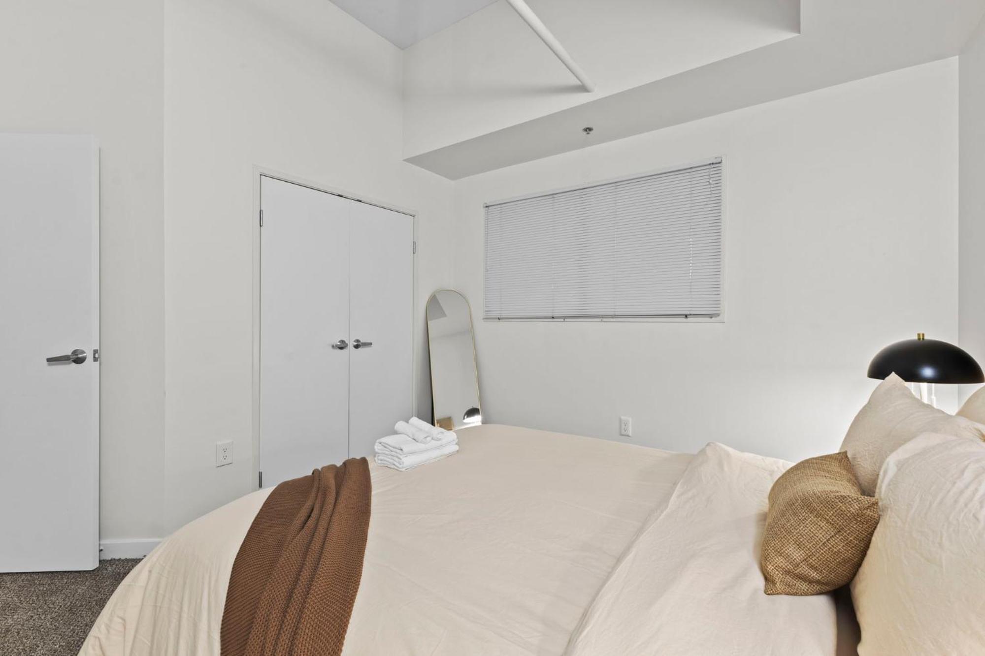 Indy Urban Stay - Skywalk - Sleeps 8 - Downtown - Stadium Indianapolis Extérieur photo