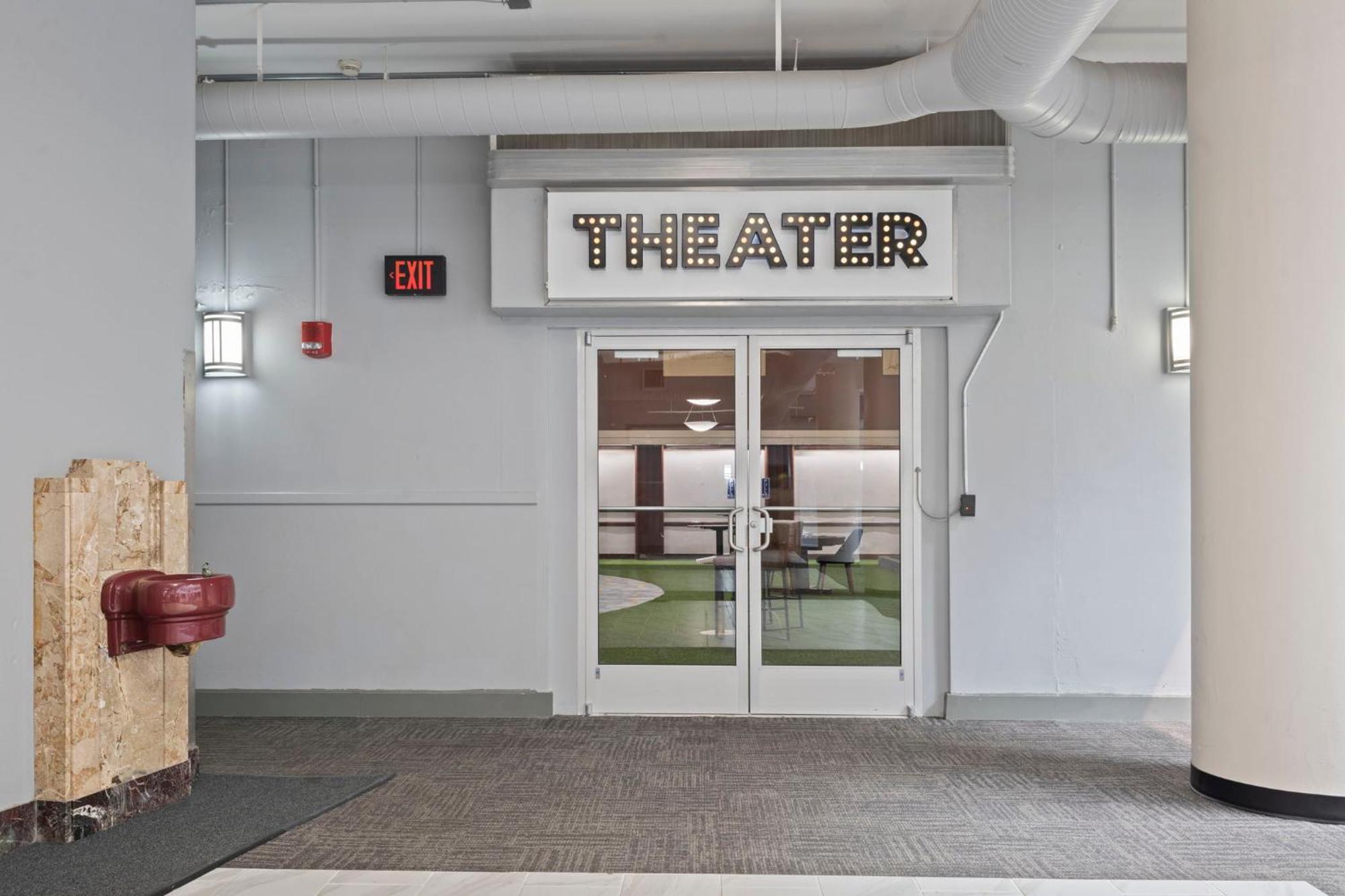 Indy Urban Stay - Skywalk - Sleeps 8 - Downtown - Stadium Indianapolis Extérieur photo